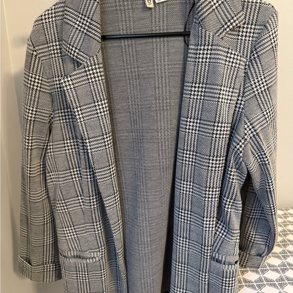 H&M Black and White Plaid Blazer